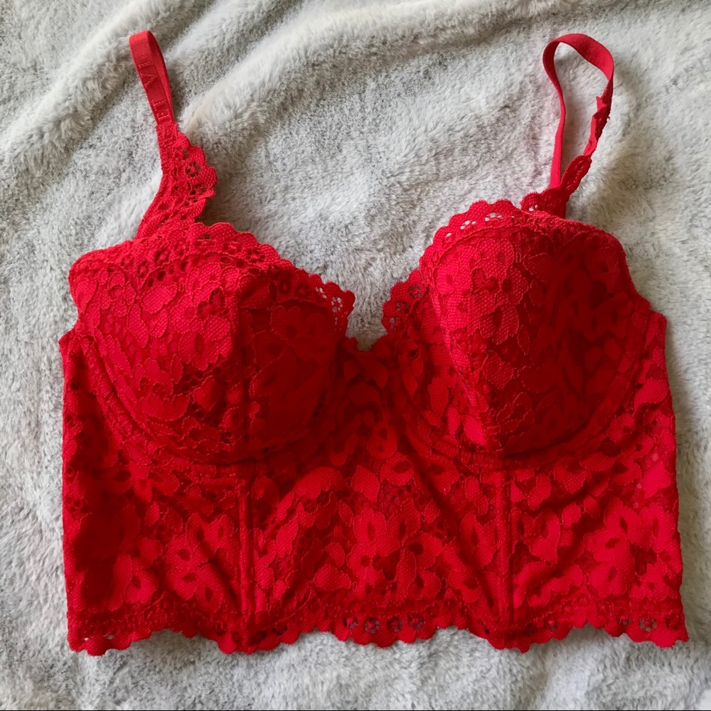 ✨🌹RED LACE BUSTIER🌹✨